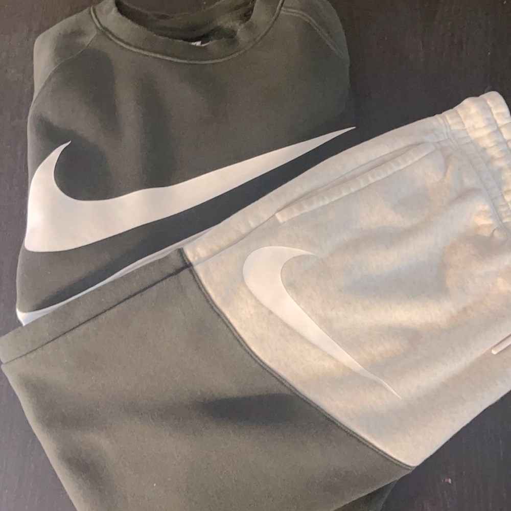 Men’s Nike Pants Set